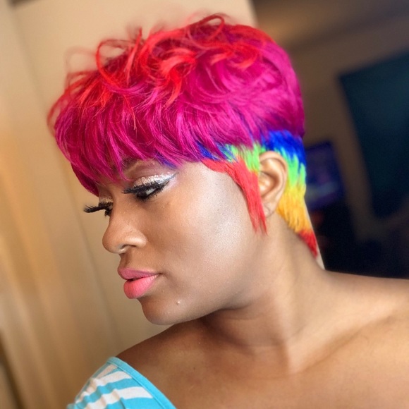 Short rainbow wig - Picture 3 of 8